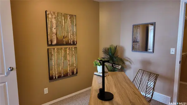 4128 BUCKINGHAM DRIVE E, Regina, SK S4V 3A9