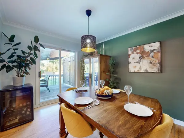 22 Chestnut AVE, Brampton, ON L6X 2A5