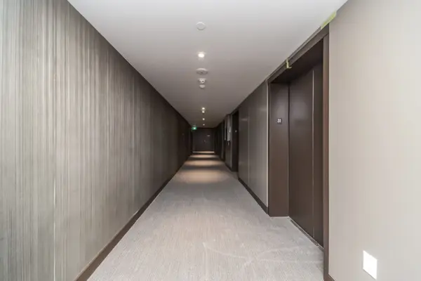 448 Burnhamthorpe RD #3111, Mississauga, ON L5B 0R4