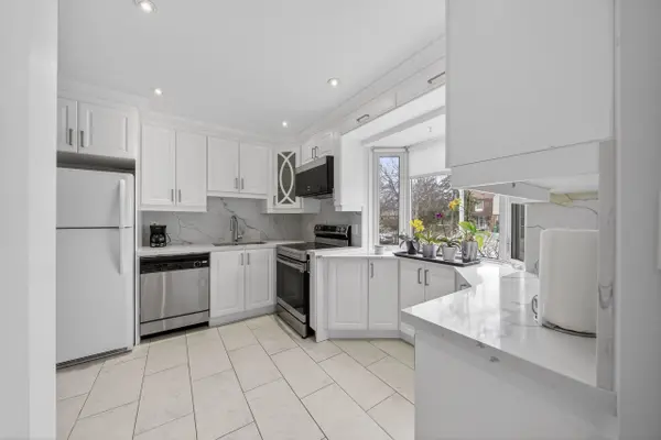 57 Tindale RD, Brampton, ON L6V 2G8