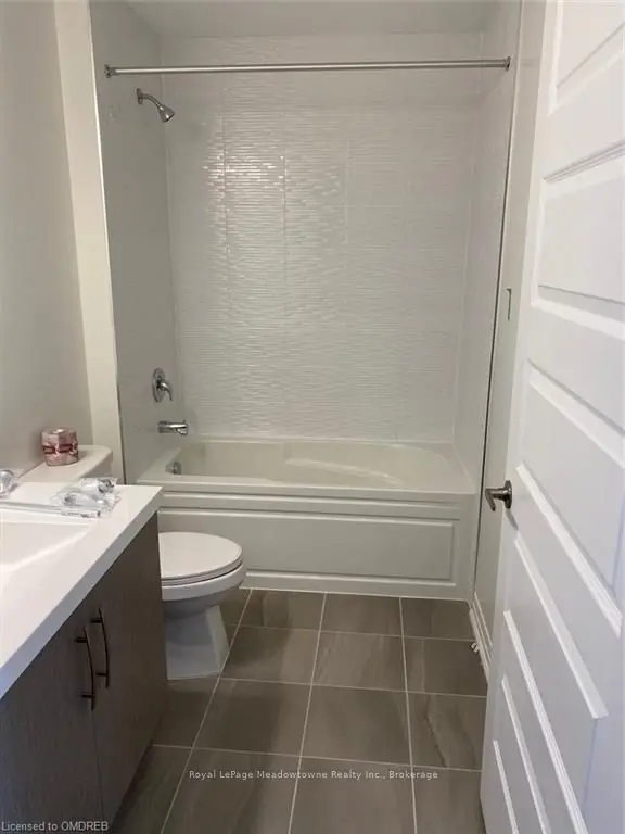 1105 Leger WAY #121, Milton, ON L9T 1K7