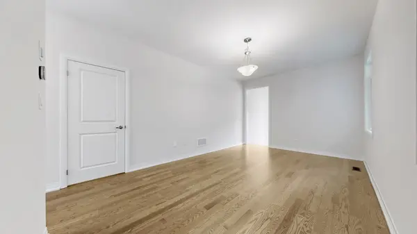 37 Raja ST, Brampton, ON L6P 4R8