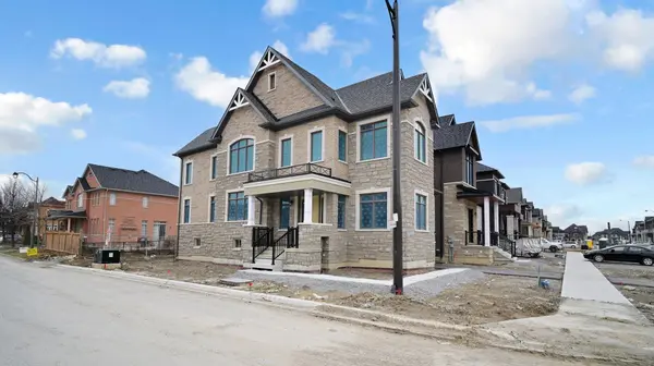 12 Aveena RD, Brampton, ON L6P 4R8