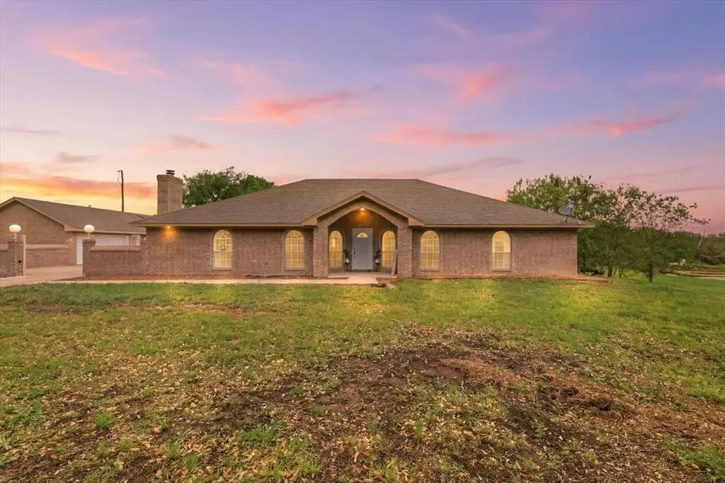 353 Hidden Meadow Court, Rhome, TX 76078