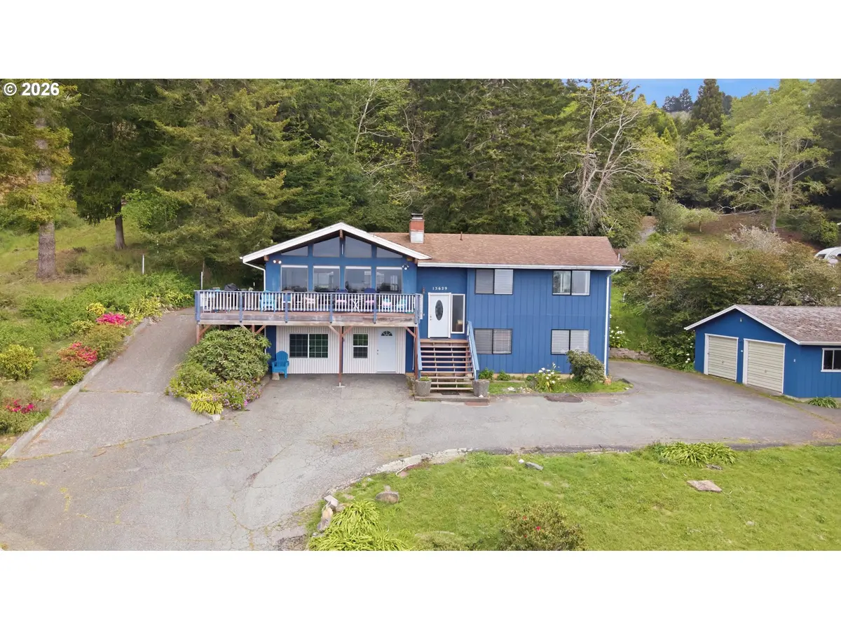 15629 PELICAN BAY DR, Brookings, OR 97415