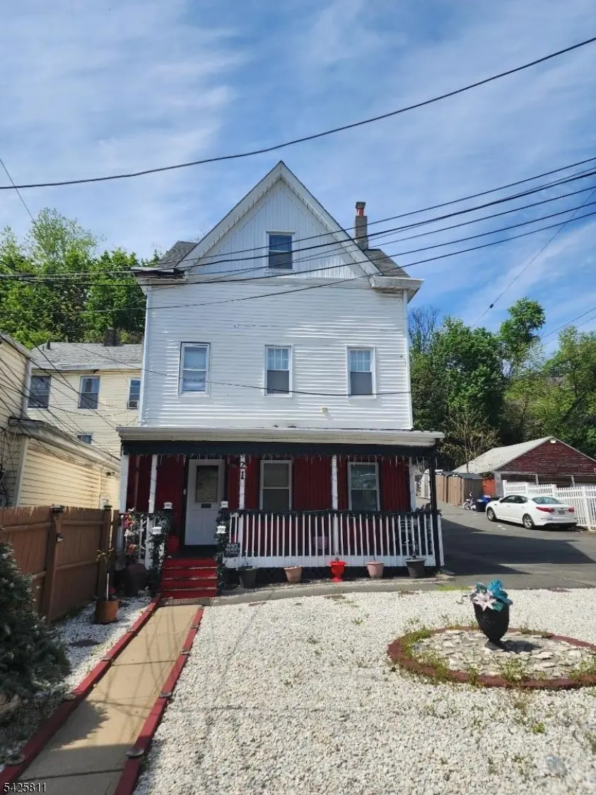 21 Belmont Ave, Paterson City, NJ 07522