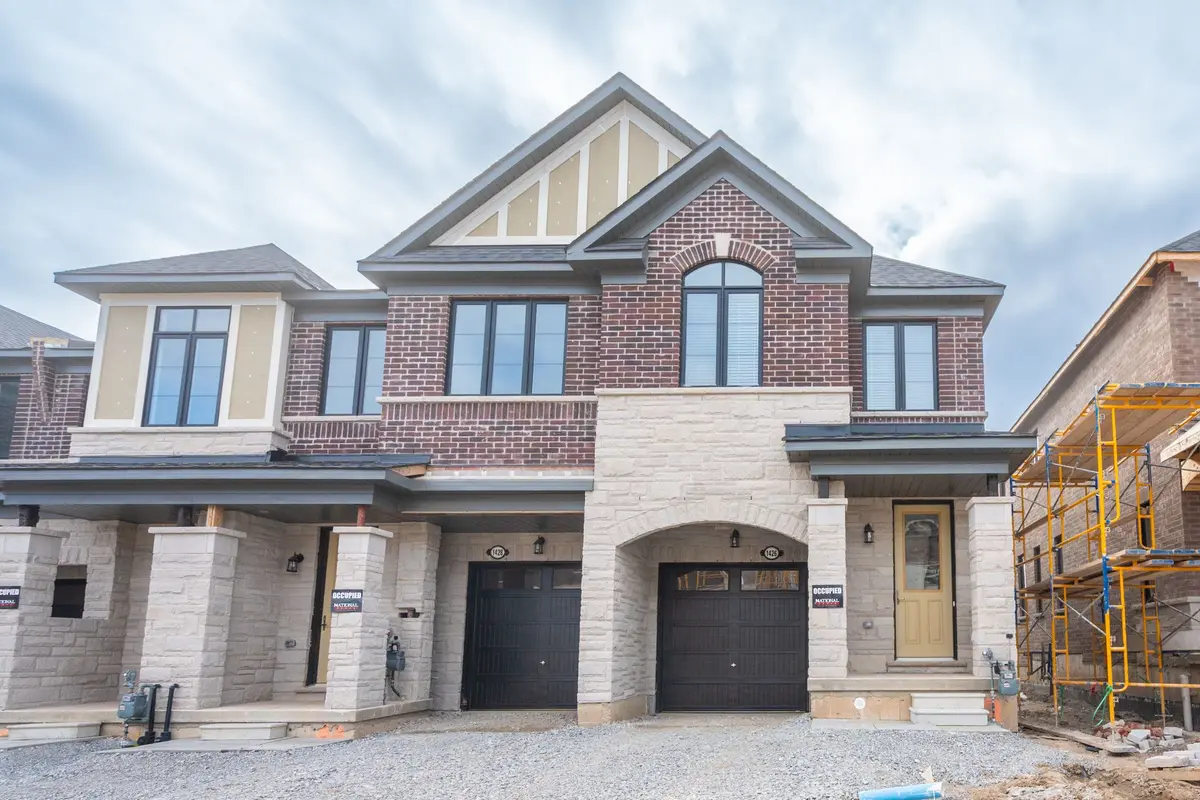 1426 Almonte DR, Burlington, ON L7P 0V8