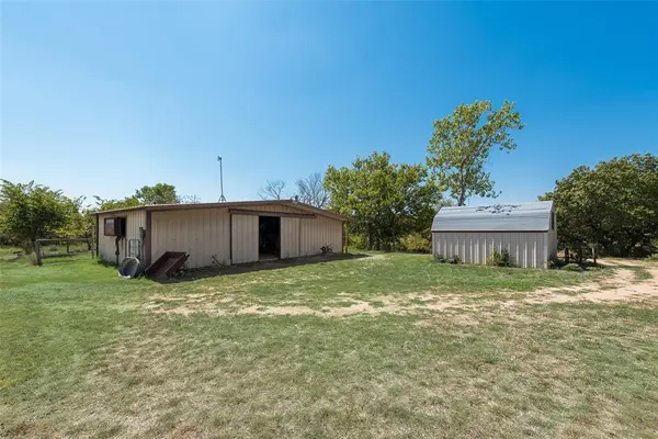 106 Rambling Trail, Weatherford, TX 76087