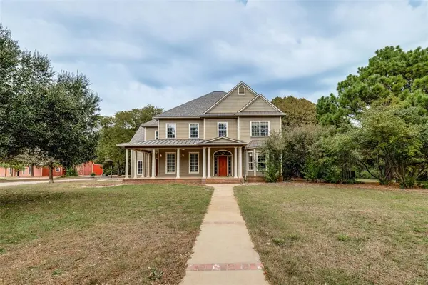 1833 Dr Sanders Road, Cross Roads, TX 76227