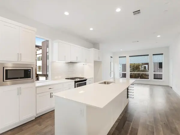 1771 McCoy Street #305, Dallas, TX 75204