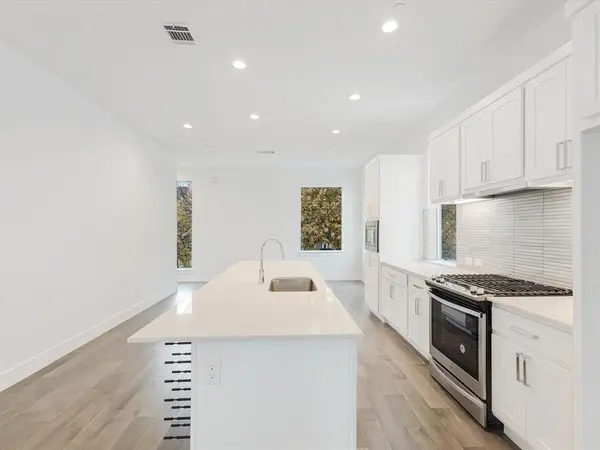 1771 McCoy Street #305, Dallas, TX 75204