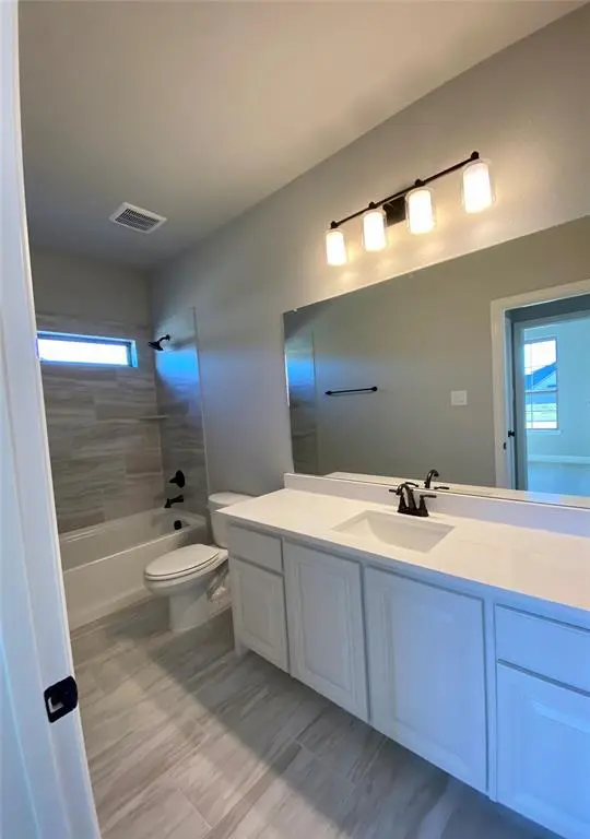 140 Kenilworth Lane, Greenville, TX 75401