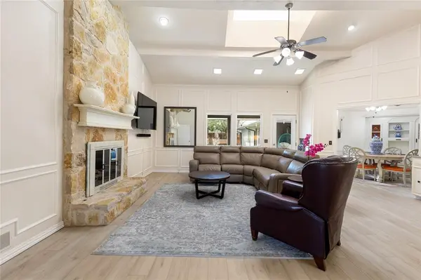 6818 Southpoint Drive, Dallas, TX 75248