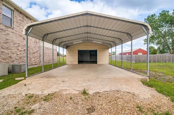 1026 County Road 544, Nevada, TX 75173