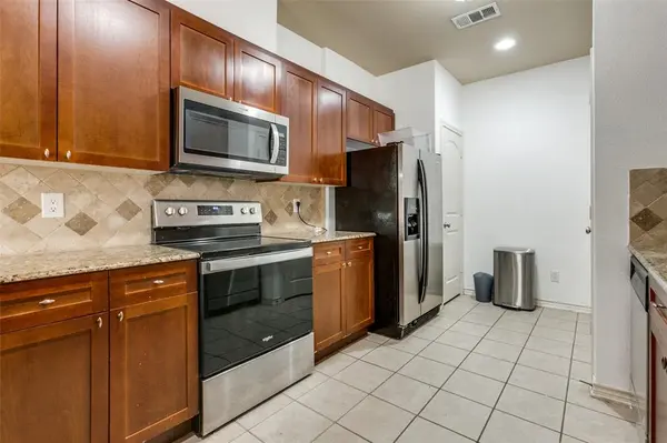 341 Metropolitan Drive, Plano, TX 75023