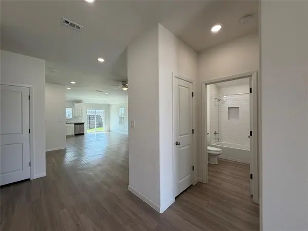 4910 Dry Creek Road, Sherman, TX 75092