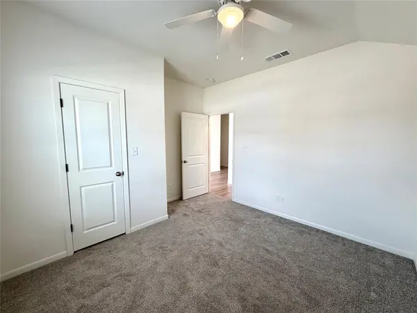 4910 Dry Creek Road, Sherman, TX 75092