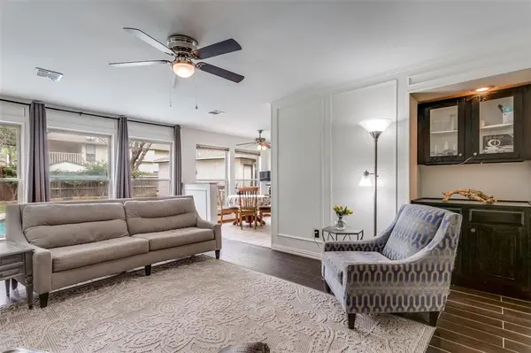 3438 Spring Willow Drive, Grapevine, TX 76051