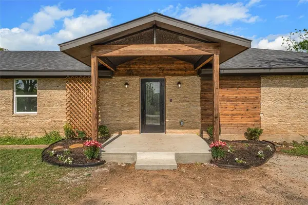 1265 Houston Street N, Lorena, TX 76655