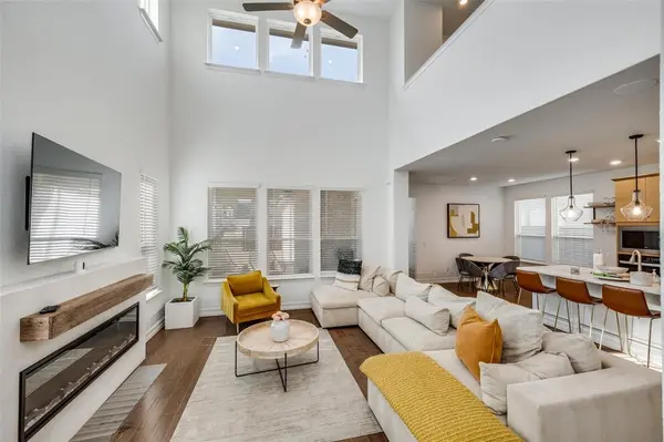 8507 Craig Mews, Rowlett, TX 75089