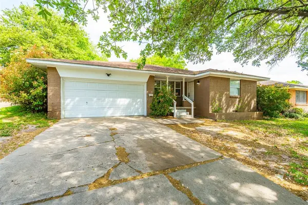 1115 Indian Creek Trail, Dallas, TX 75241