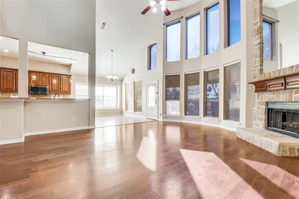 2260 Bald Eagle Way, Grand Prairie, TX 75052