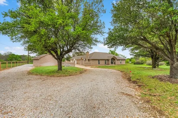 353 Hidden Meadow Court, Rhome, TX 76078