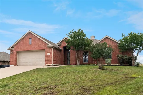 11000 Owl Creek Drive, Fort Worth, TX 76179