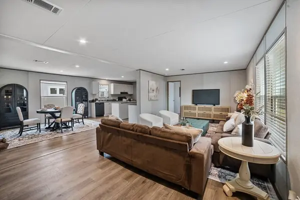 2013 Buffet Way, Poolville, TX 76487