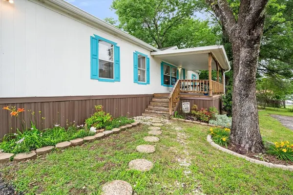 510 Nob Hill Lane, Seven Points, TX 75143