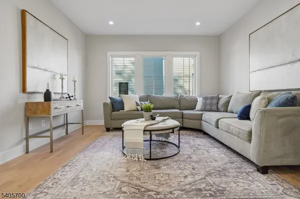 8 Willow St, Millburn Twp., NJ 07041