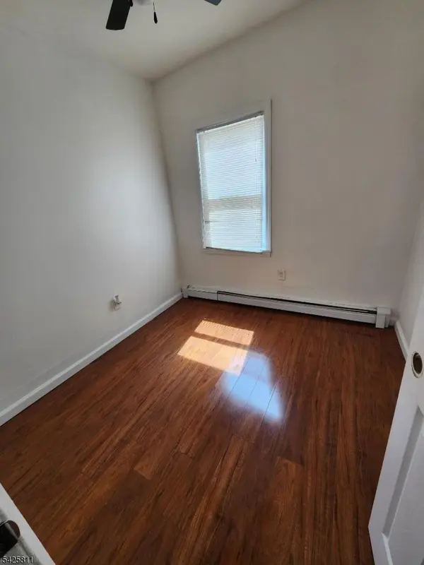 21 Belmont Ave, Paterson City, NJ 07522