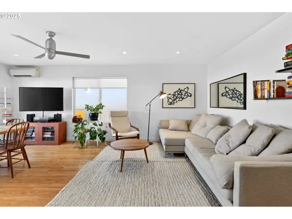 173 NE Bridgeton RD #13, Portland, OR 97211