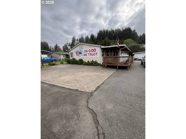 1110 N 8TH ST, Lakeside, OR 97449