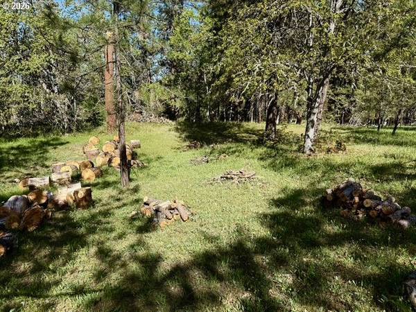 2215 PINE OAK RD, Mosier, OR 97040