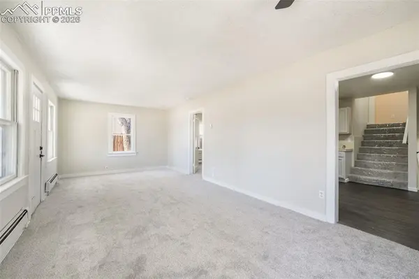 2218 E St Vrain ST, Colorado Springs, CO 80909