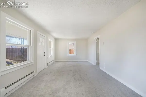 2218 E St Vrain ST, Colorado Springs, CO 80909