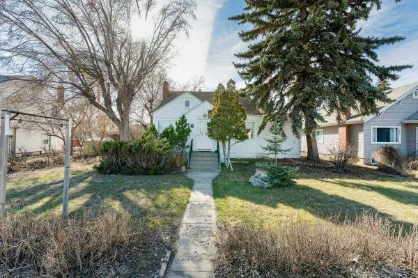 235 2 ST W, Drumheller, AB T0J0Y3