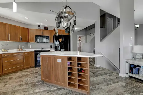 8805 114 AVE, Grande Prairie, AB T8X 0A6