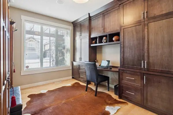 44 Aspen Summit DR SW, Calgary, AB T3H 0E8