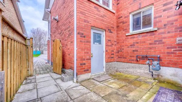 56 Hibbins AVE #BSMT, Ajax, ON L1T 4C3
