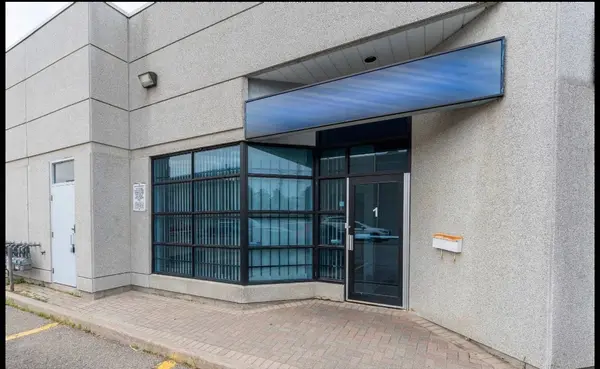 145 Royal Crest CT #1, Markham, ON L3R 9Z4