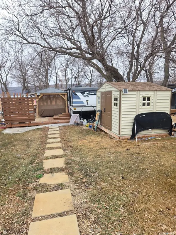 21 Oakley LANE, West End, SK S0A 3L0