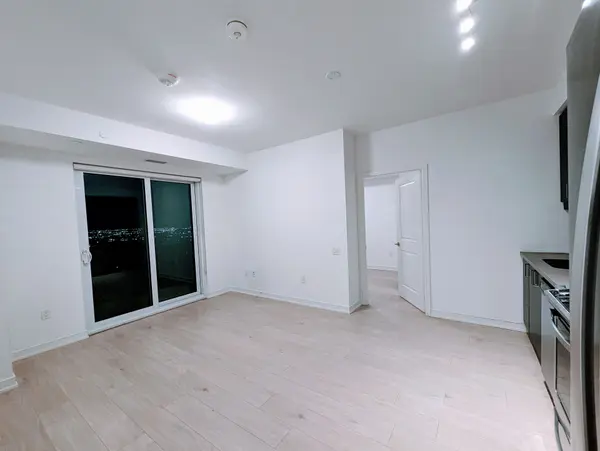 8 Nahani WAY #3403, Mississauga, ON L4Z 0C6