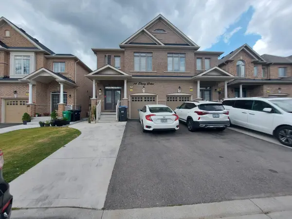 14 Ebury DR, Brampton, ON L6X 0Z3