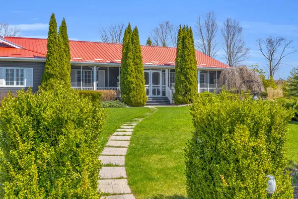 2 Joanne CRES, Minto, ON N0G 2L0