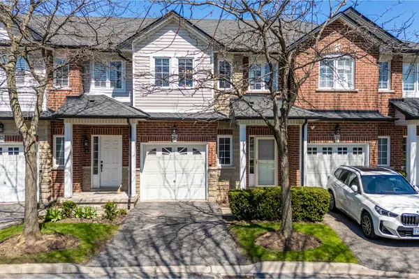232 Stonehenge DR #26, Hamilton, ON L9K 1R5
