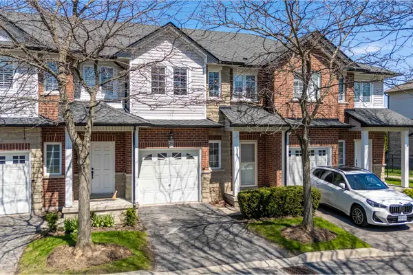 232 Stonehenge DR #26, Hamilton, ON L9K 1R5