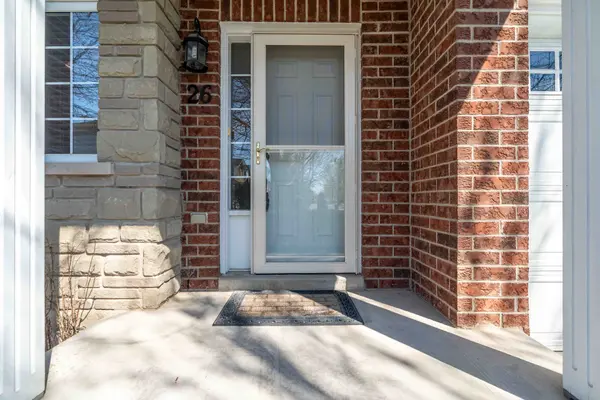 232 Stonehenge DR #26, Hamilton, ON L9K 1R5
