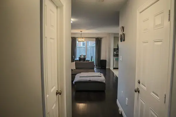 222 Pelech CRES, Hamilton, ON L0R 1P0